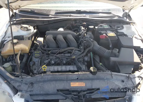 2004 Mazda Mazda6 S из США, поврежденный, VIN 1YVHP82D845N92876